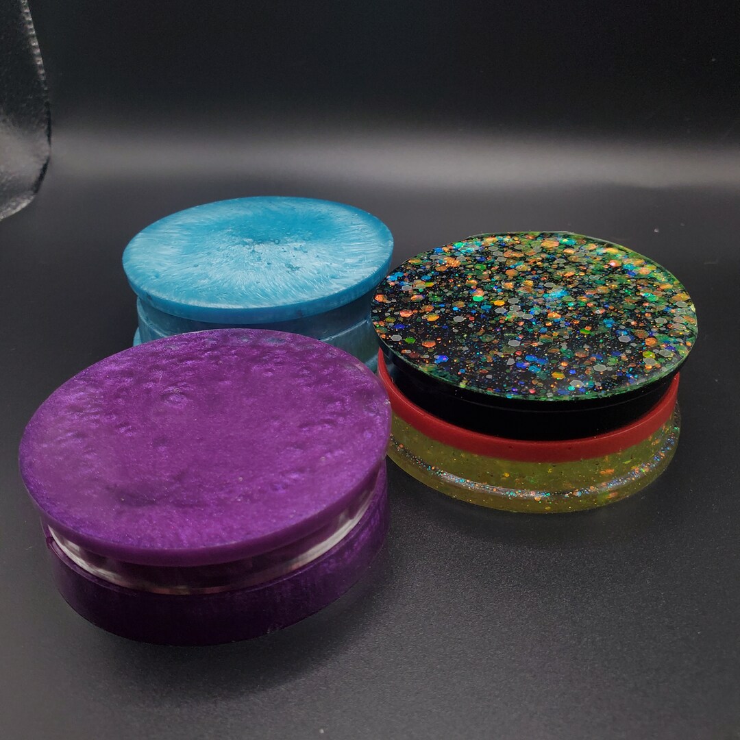 custom tobacco grinder Branded Metal Weed Grinders - 4-Piece Hex Grinders Custom Metal Grinder 63mm